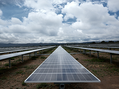 Foto Iberdrola firma con Uvesco el primer PPA en España con un grupo de distribución.